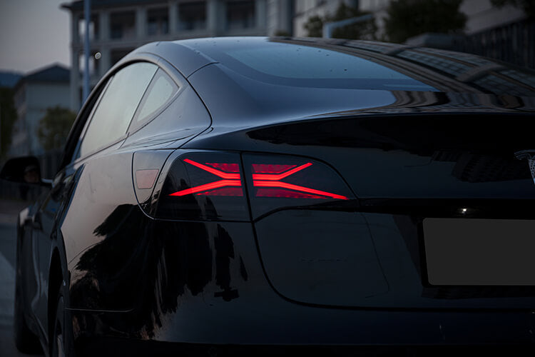 Tesla model 3/Y 18-23 Smoked Tail lights - Pair (Left+Right)