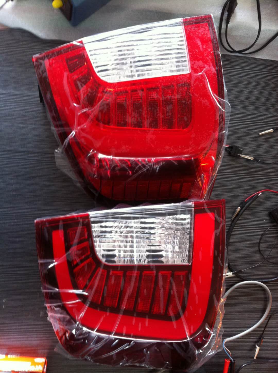 Ford Edge LED Red 12-19 Tail Lights - Pair (Left+Right)