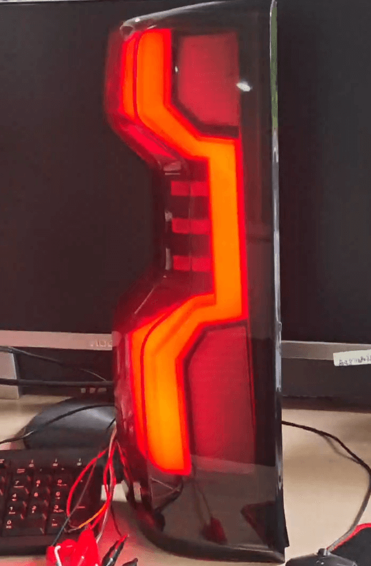 Chevrolet Silverado 1500/2500HD/3500HD Tail lights (22-25)